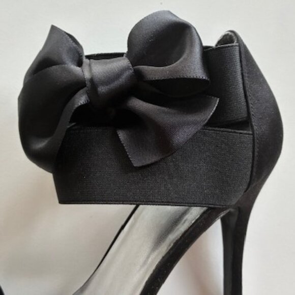 Stuart Weitzman Black Satin Bow Sandal with Elastic Bands | 4" Heel | Size 8.5 - Picture 6 of 16